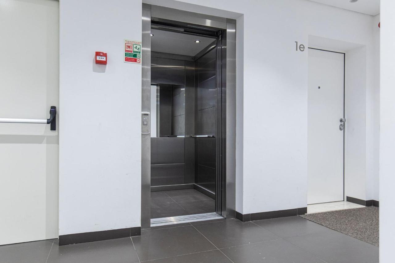 Touch Of Class 2Bdr Apartment By Lovelystay Cascais Exterior photo